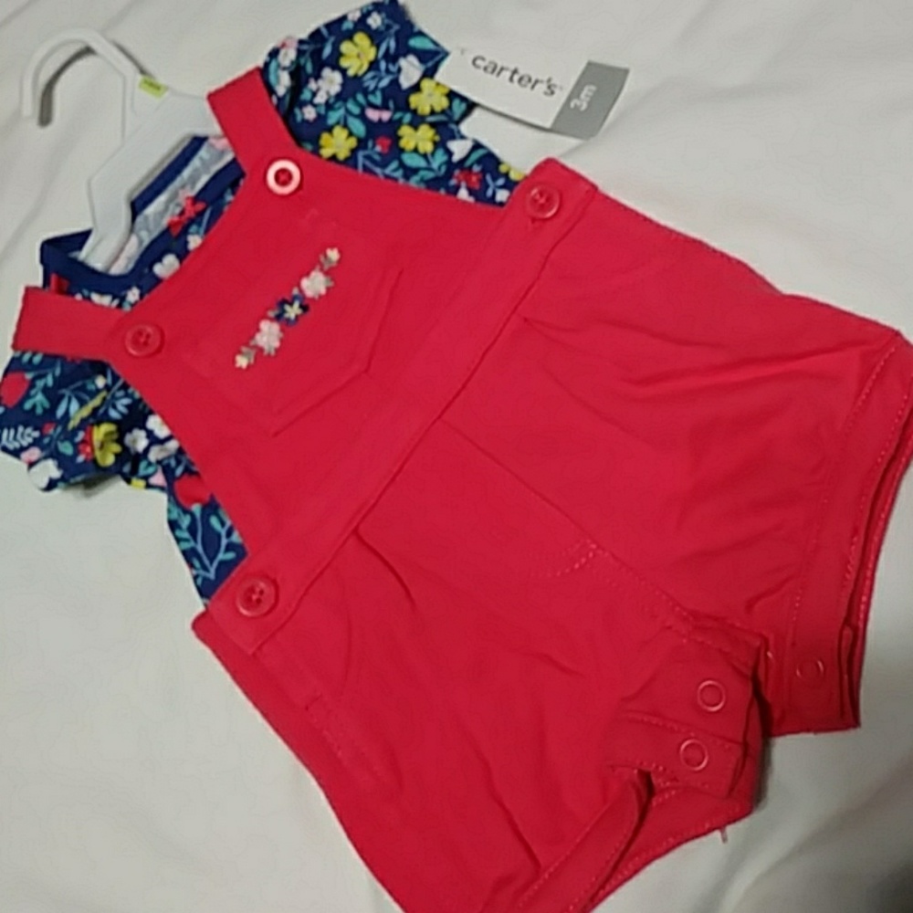 Carter's NWT Overall set